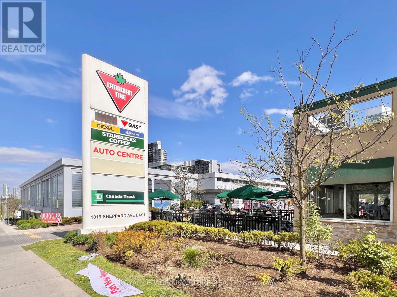 Photo 41 of 305 27 Mcmahon Drive, Toronto ON