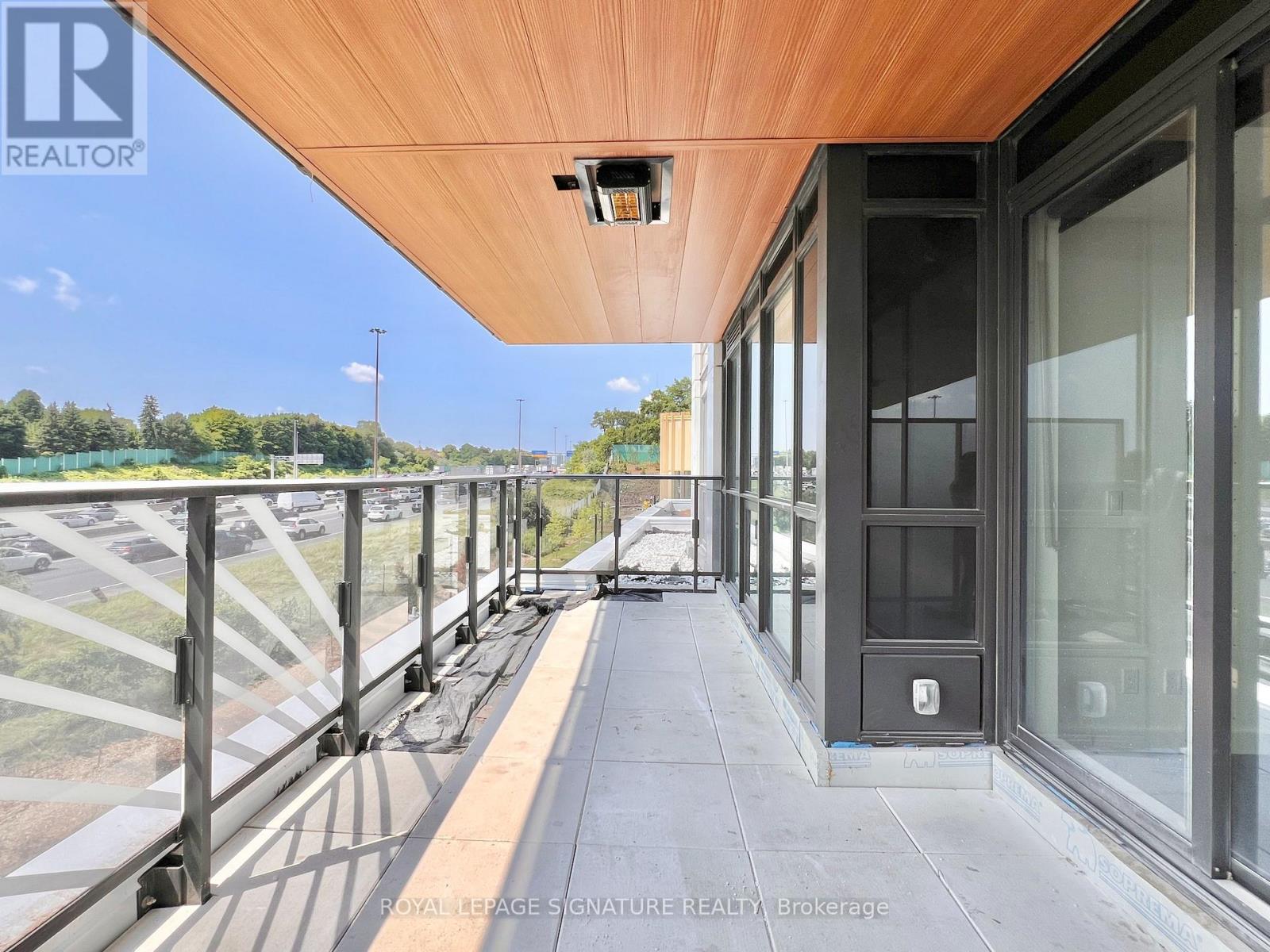 Photo 9 of 305 27 Mcmahon Drive, Toronto ON