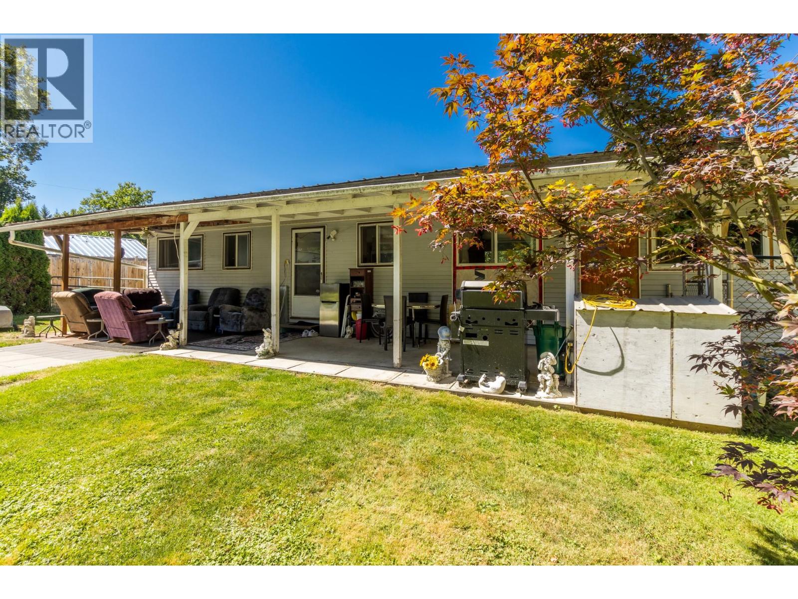 Photo 11 of 7050 54 Street Ne, Salmon Arm BC