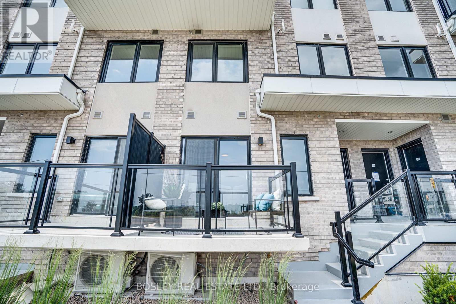 Photo 24 of 206 1695 Dersan Street, Pickering ON