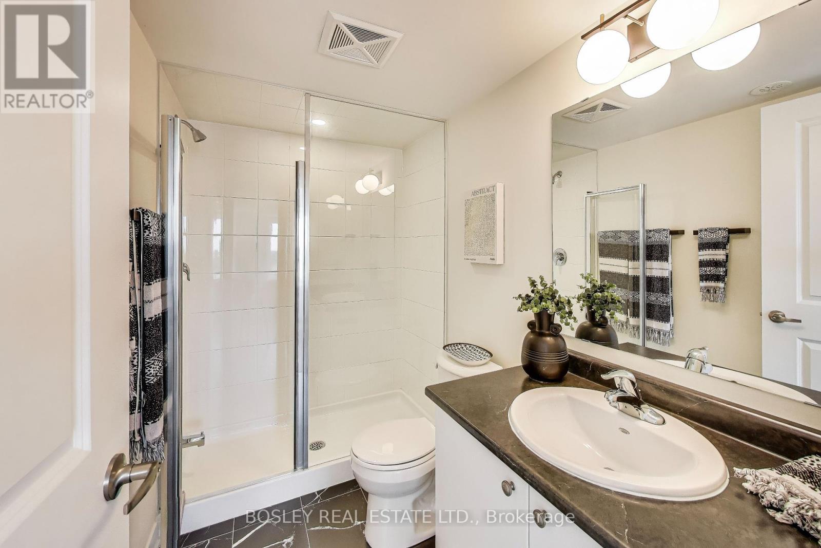 Photo 7 of 206 1695 Dersan Street, Pickering ON