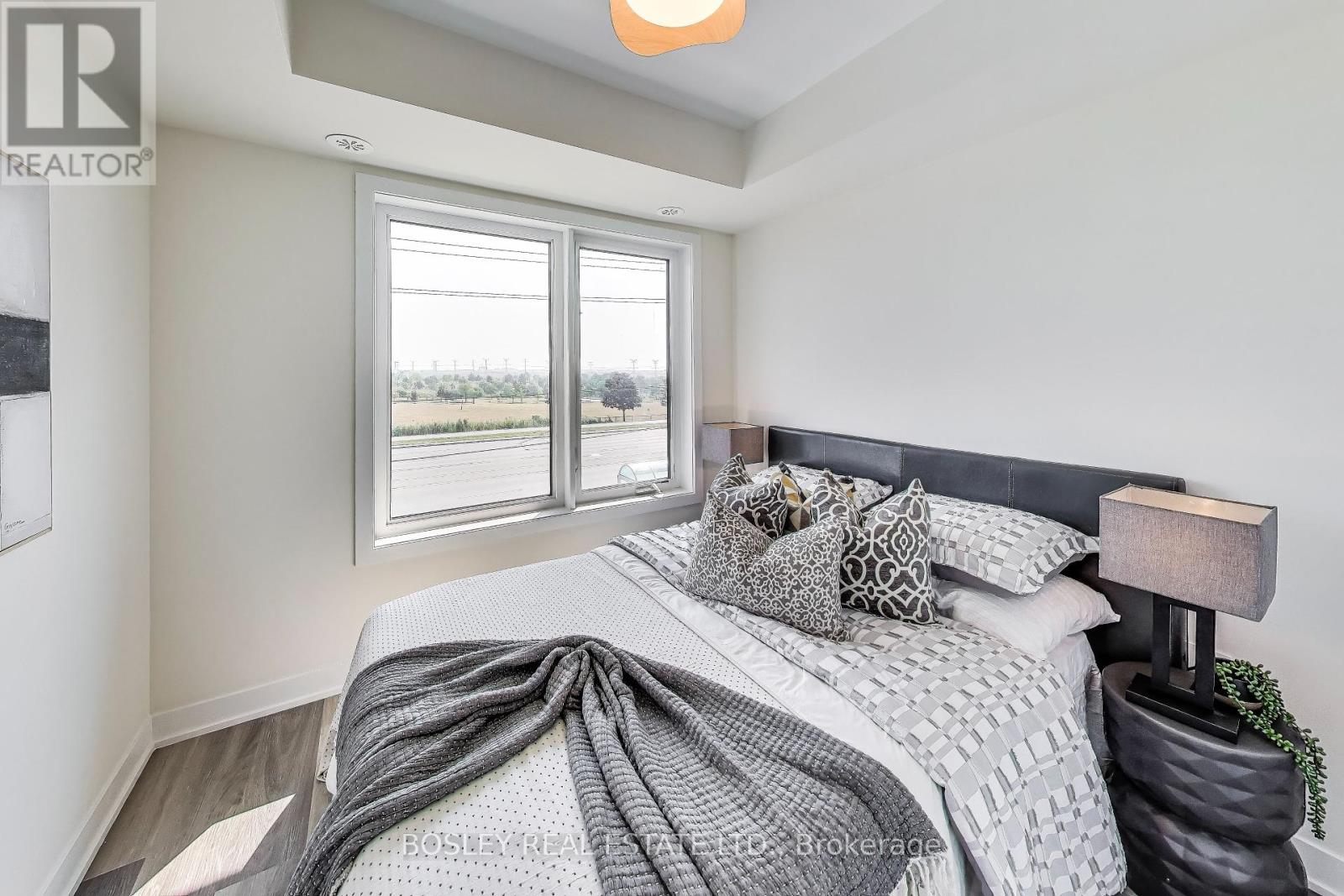 Photo 16 of 206 1695 Dersan Street, Pickering ON