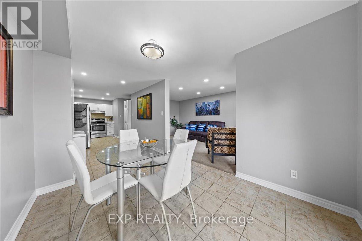 Photo 8 of 93 Cedarock Drive, Ottawa ON