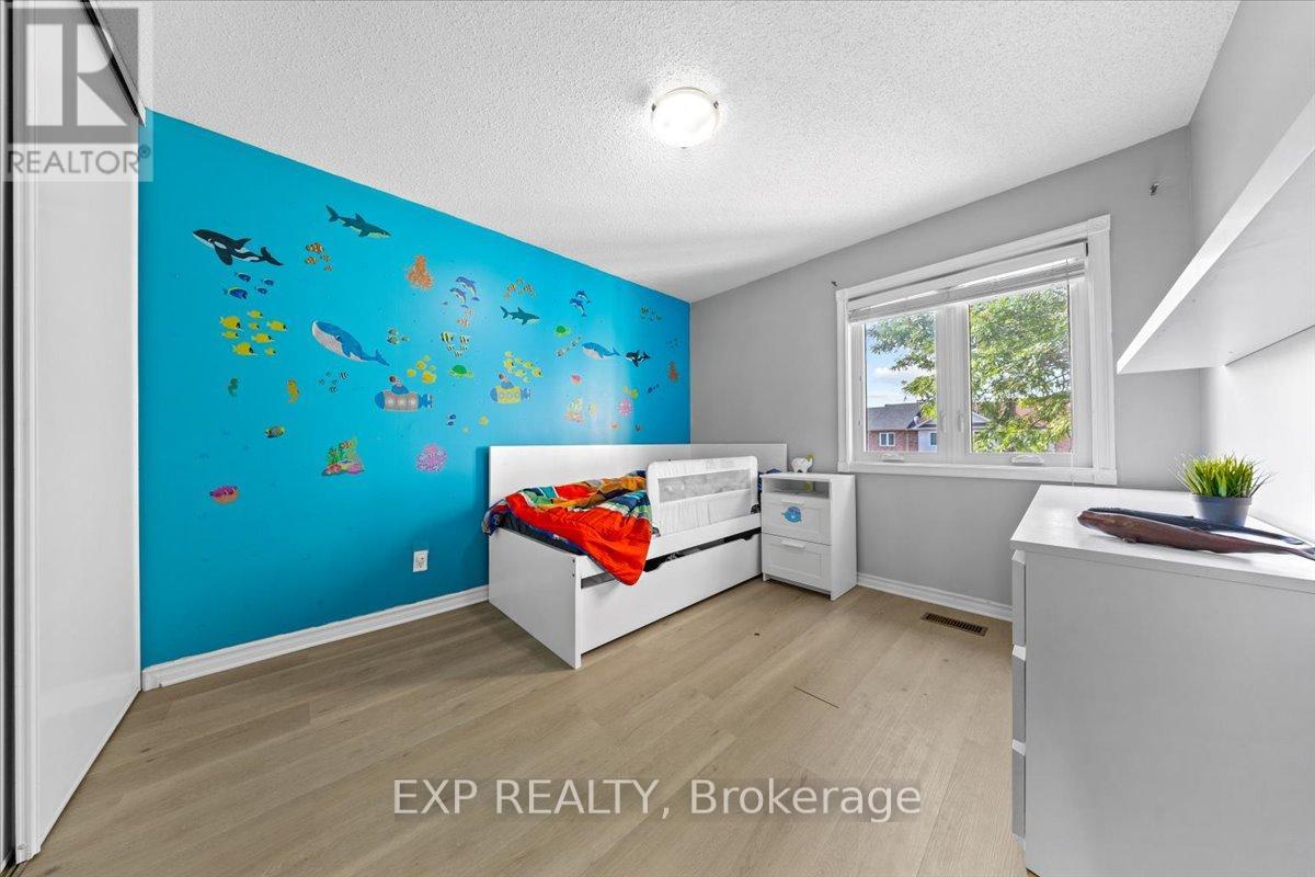 Photo 29 of 93 Cedarock Drive, Ottawa ON