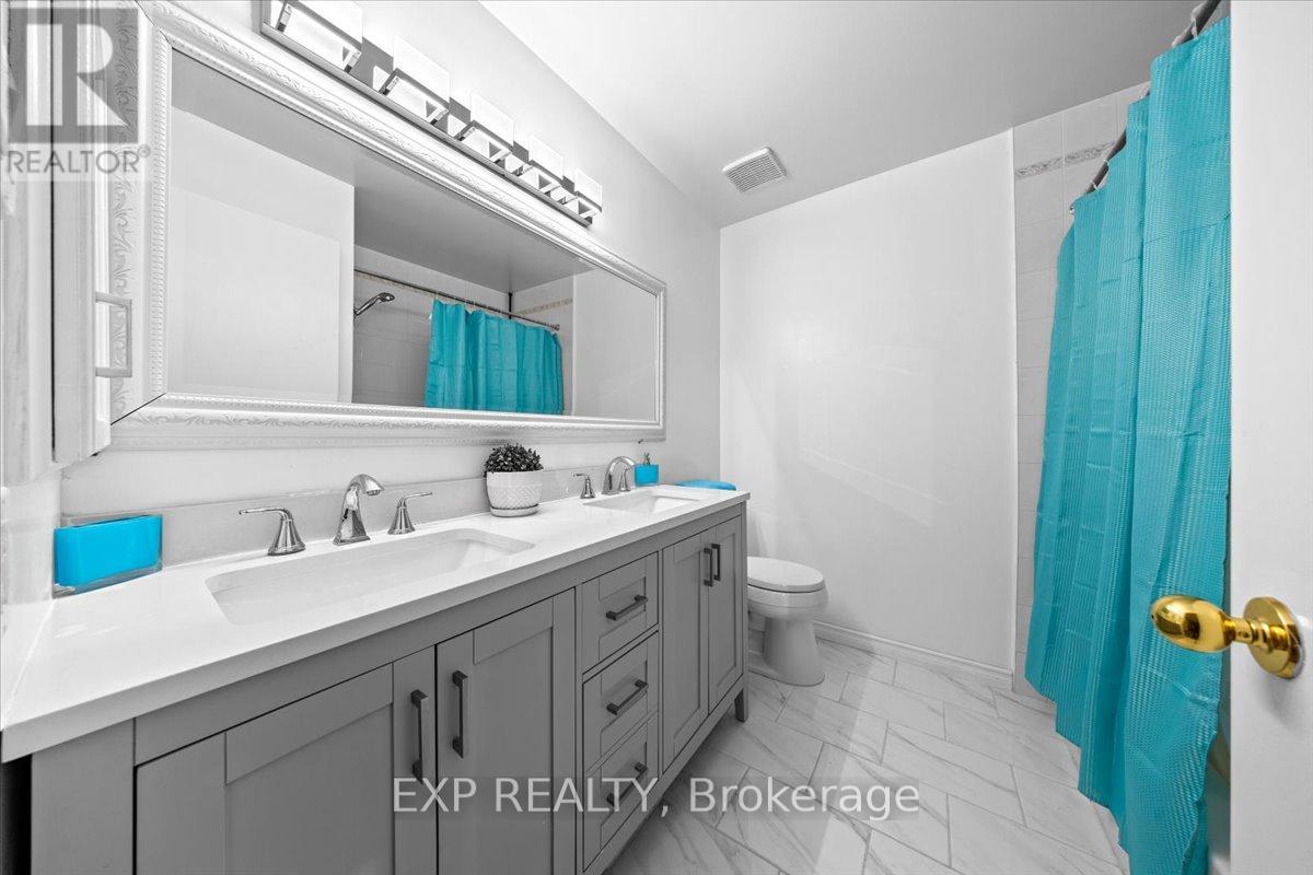 Photo 31 of 93 Cedarock Drive, Ottawa ON