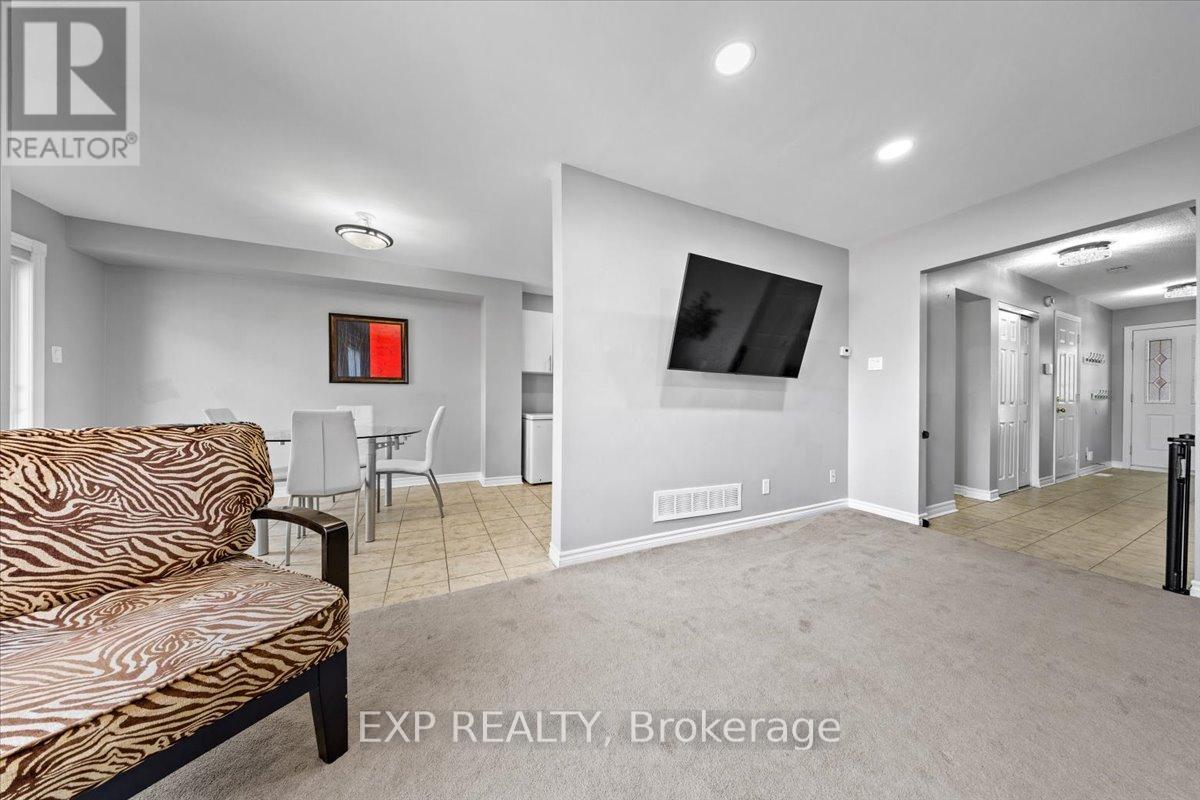 Photo 21 of 93 Cedarock Drive, Ottawa ON