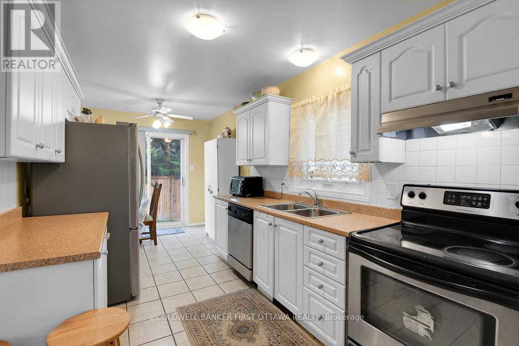 Photo 26 of 23 Manju Street, Ottawa ON
