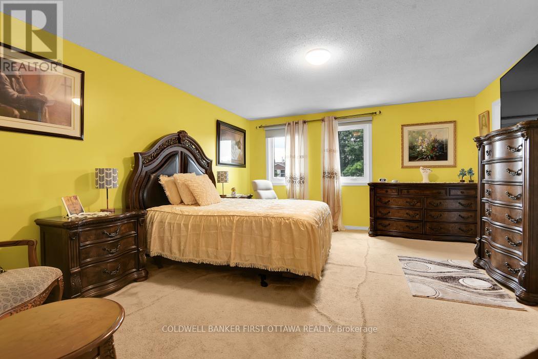 Photo 24 of 23 Manju Street, Ottawa ON