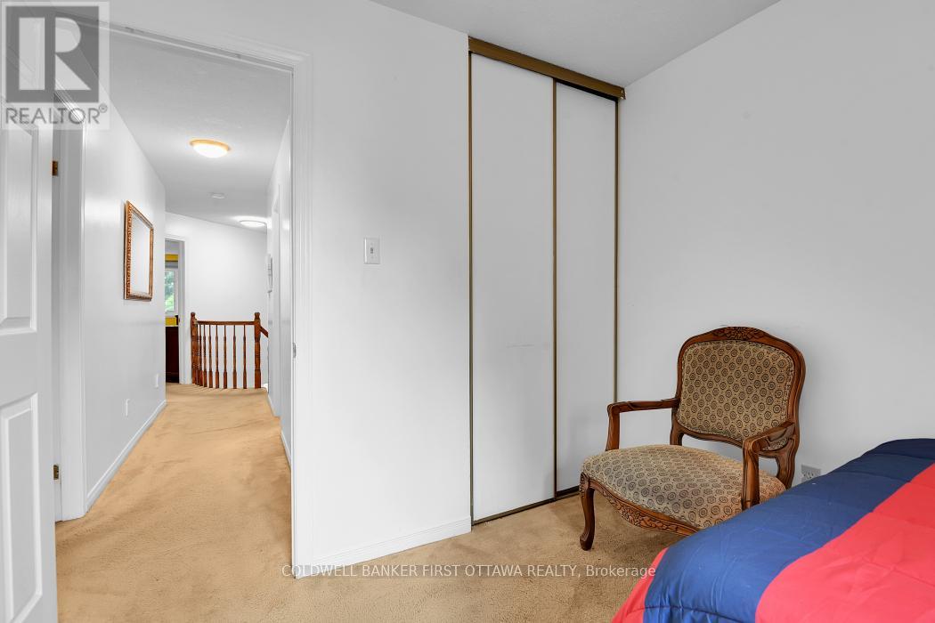 Photo 10 of 23 Manju Street, Ottawa ON