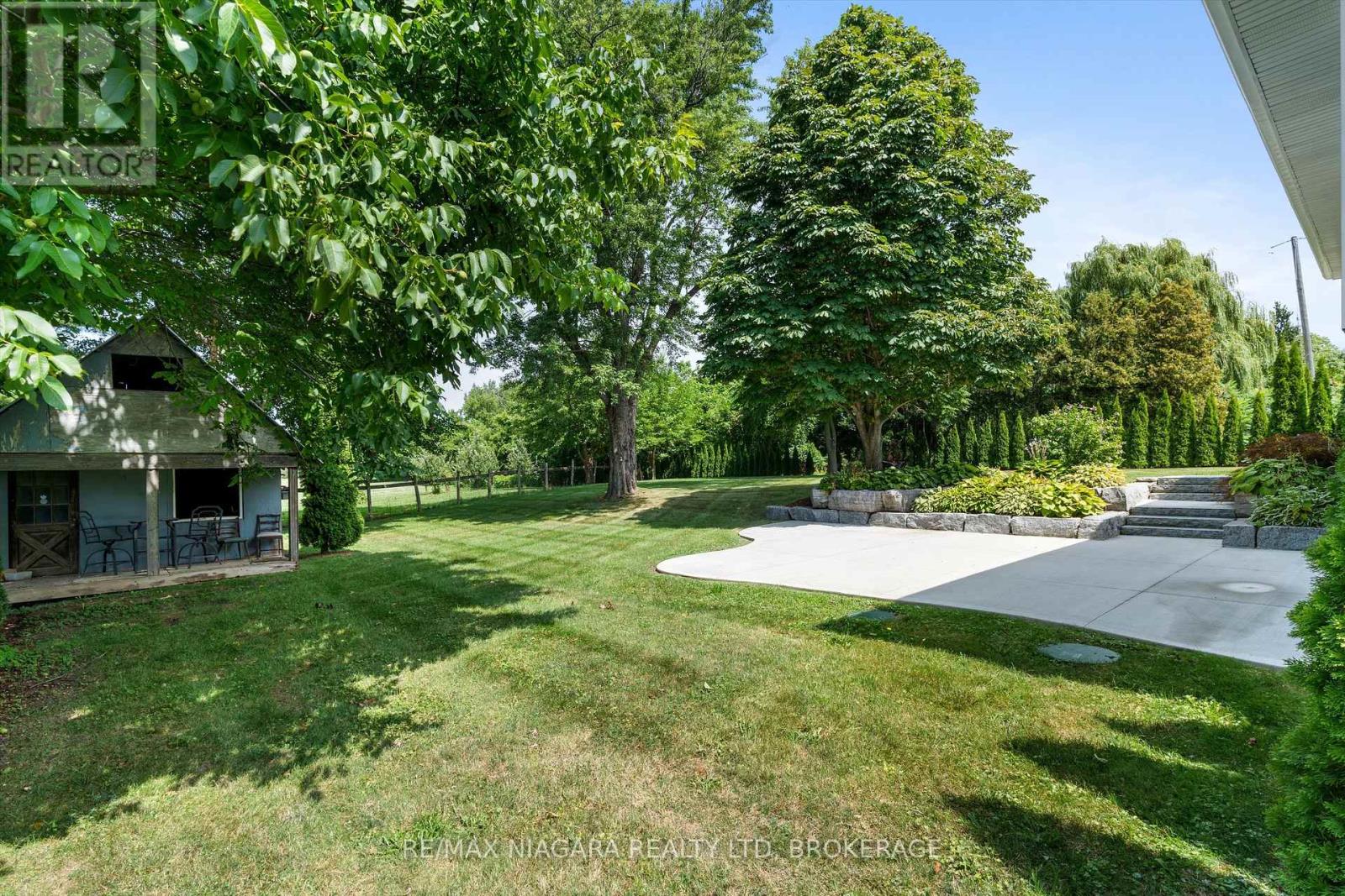 Photo 40 of 792 Lakeshore Road, Niagaraonthelake ON