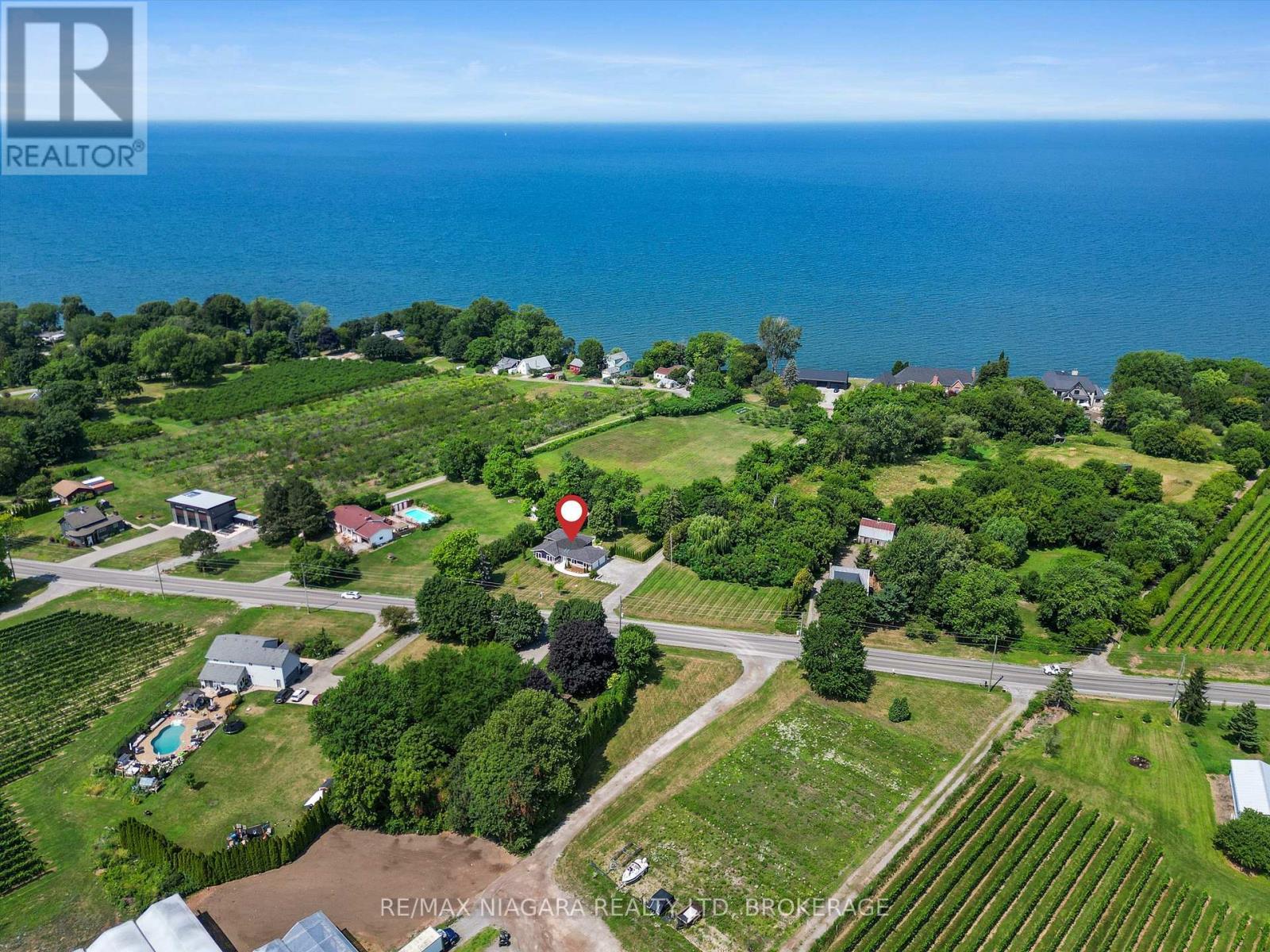 Photo 48 of 792 Lakeshore Road, Niagaraonthelake ON
