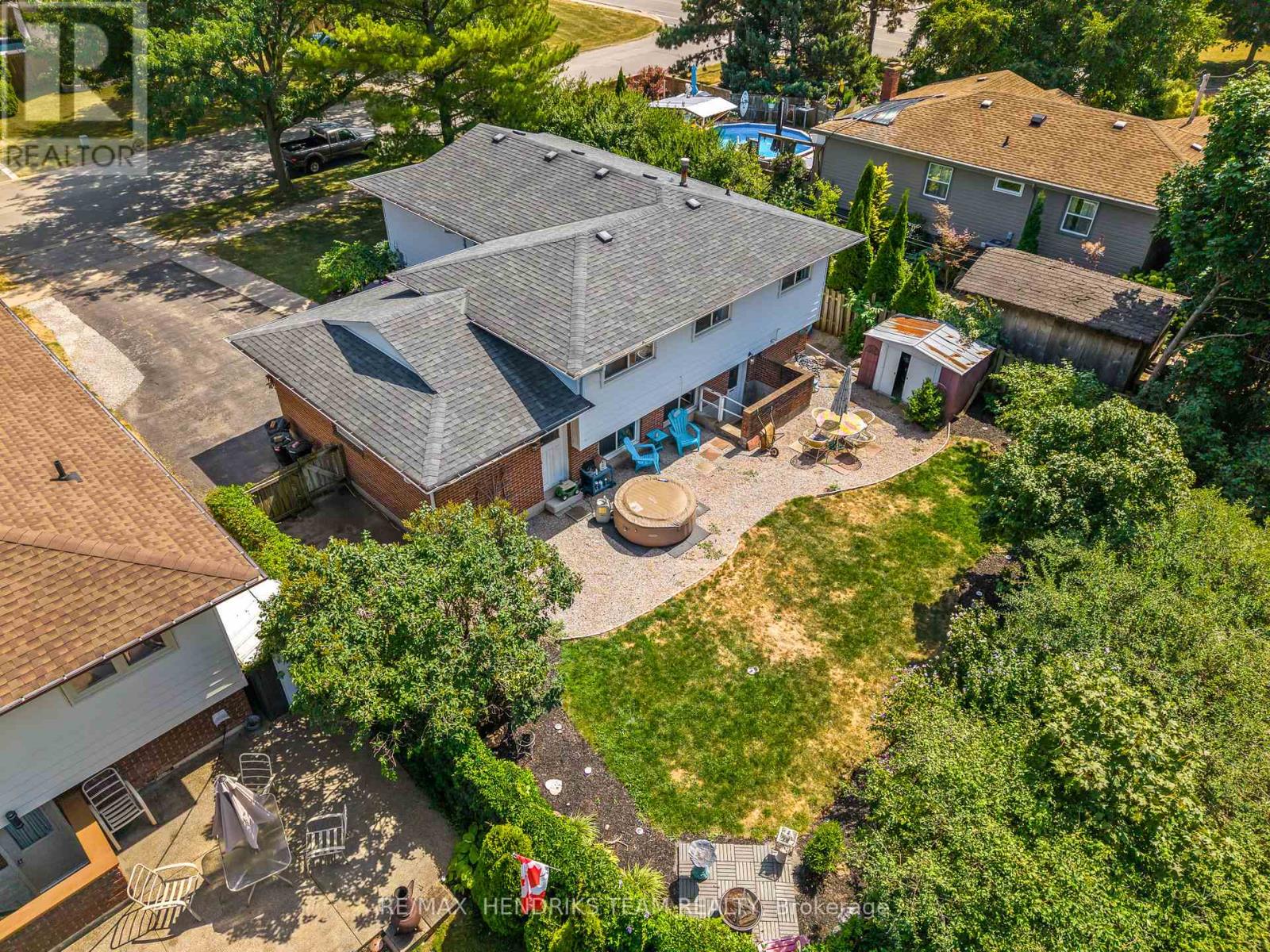 Photo 25 of 5 Whittaker Avenue, Grimsby ON