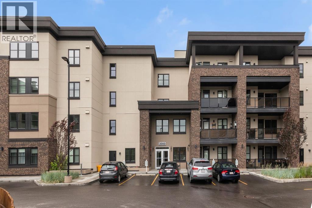 Single Family House for Sale in   Greenbriar Place NW Greenwood/Greenbriar Calgary 