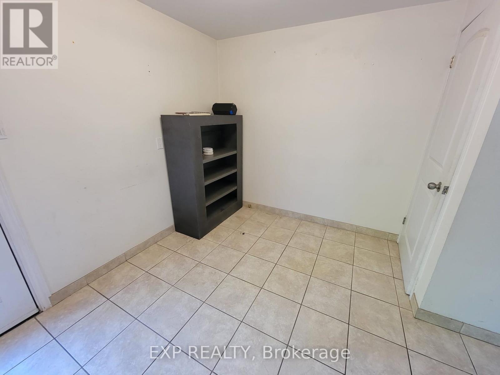 Photo 24 of 43 180 Marksam Road, Guelph ON