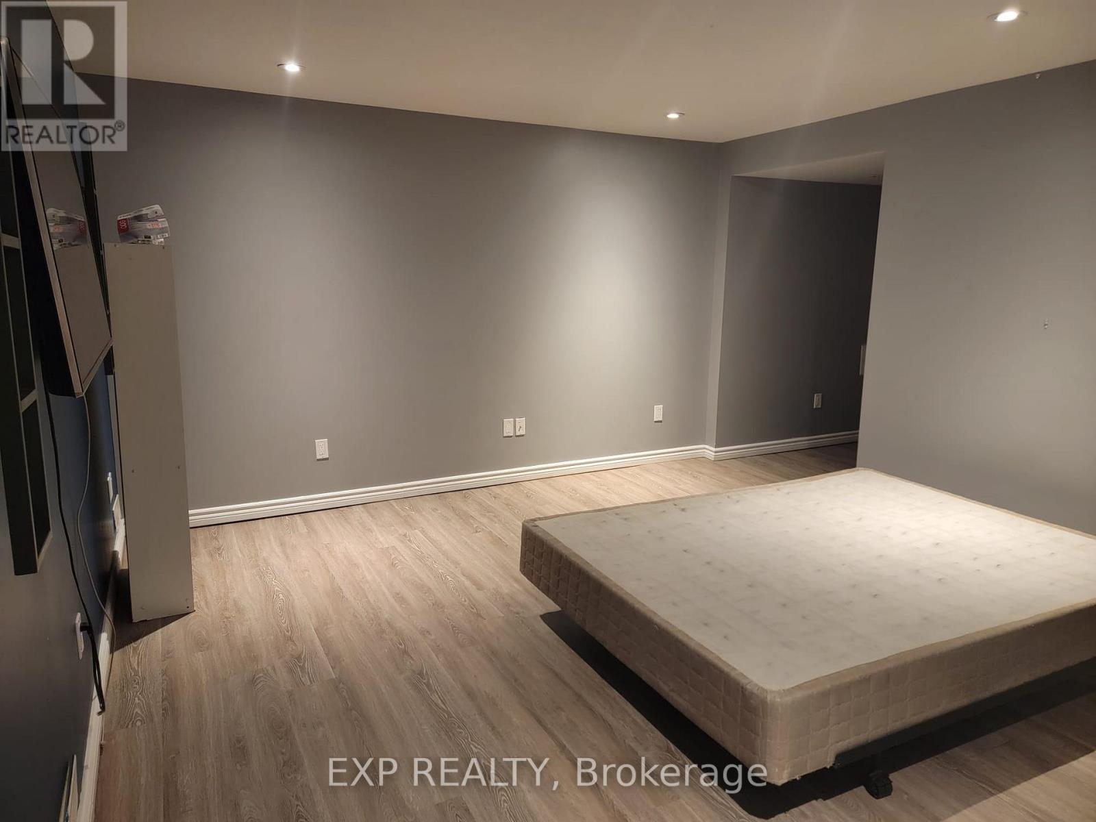 Photo 21 of 43 180 Marksam Road, Guelph ON