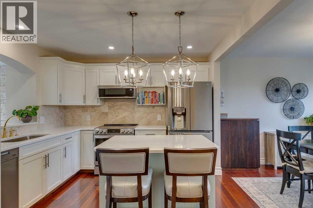Single Family House 4 Level for Sale in  Everridge Common SW Evergreen Calgary 