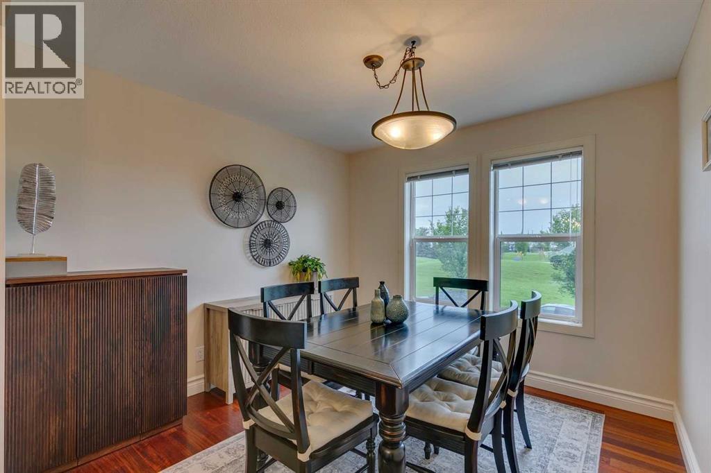 Single Family House 4 Level for Sale in  Everridge Common SW Evergreen Calgary 