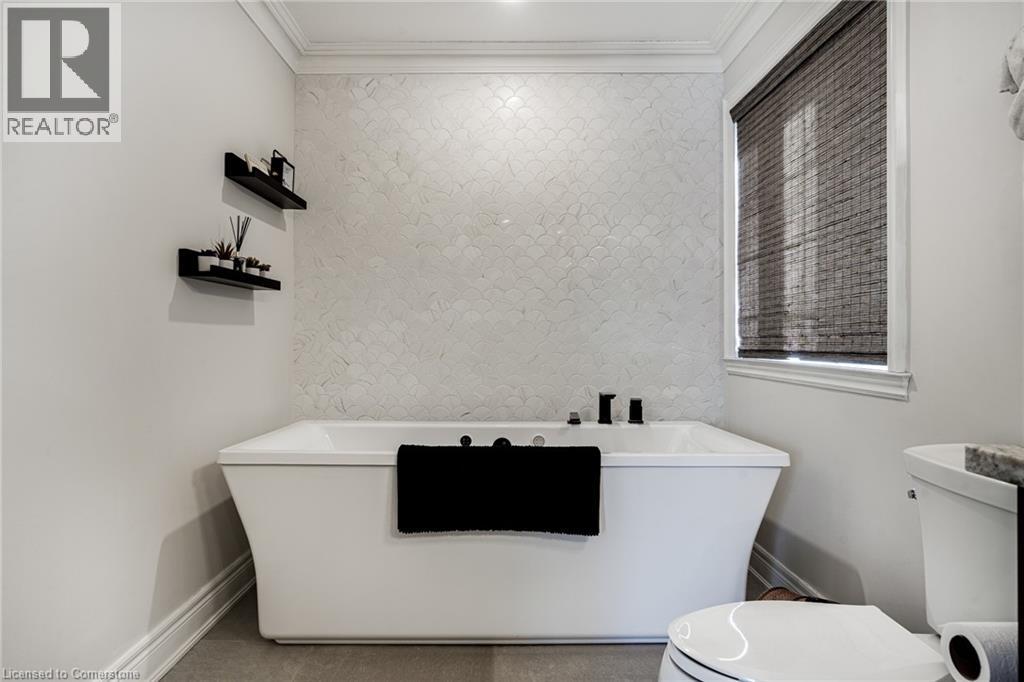 Photo 23 of 148 Foxridge Drive, Ancaster ON