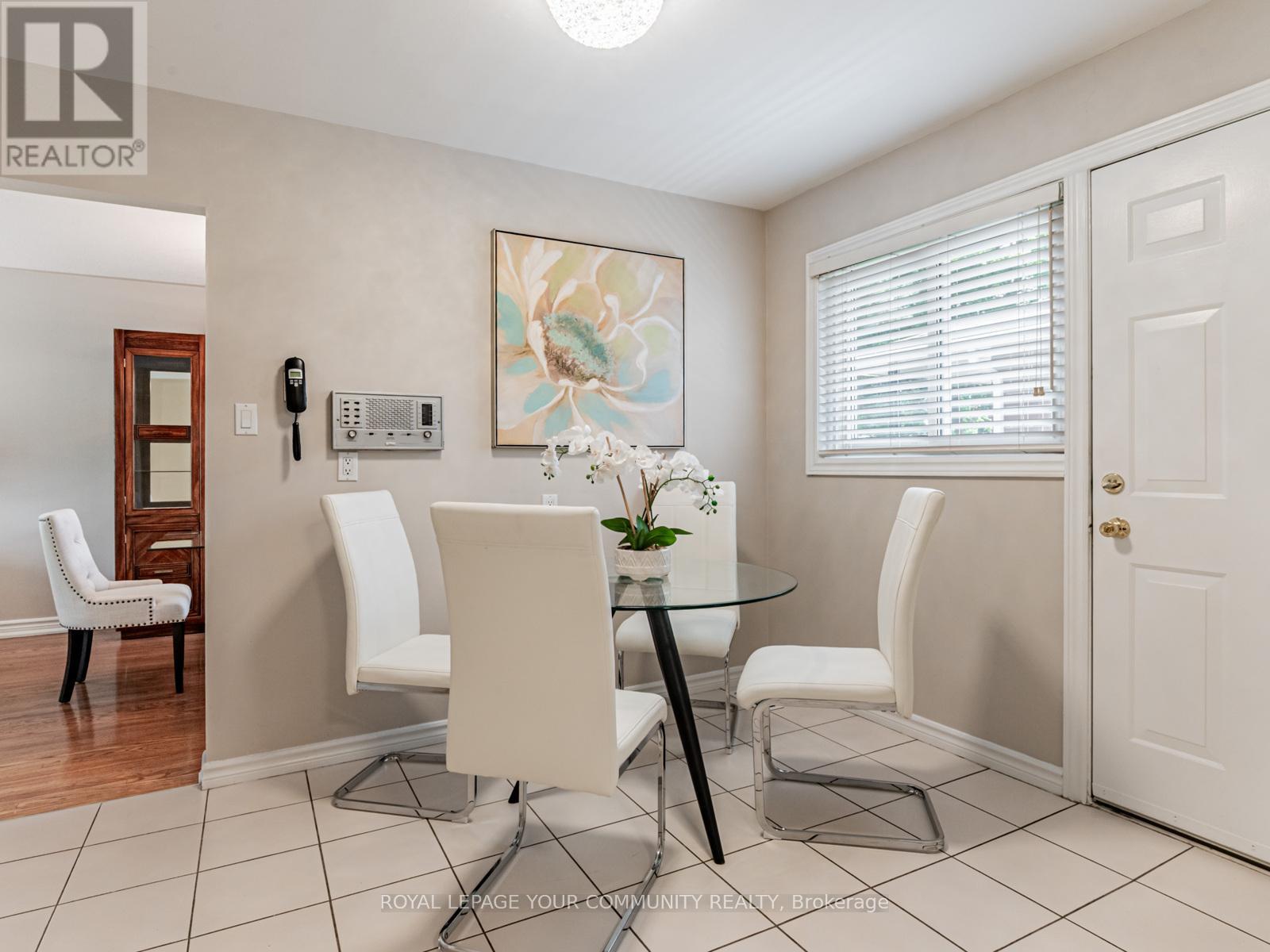 Photo 14 of 1 Thorny Brae Drive, Markham ON