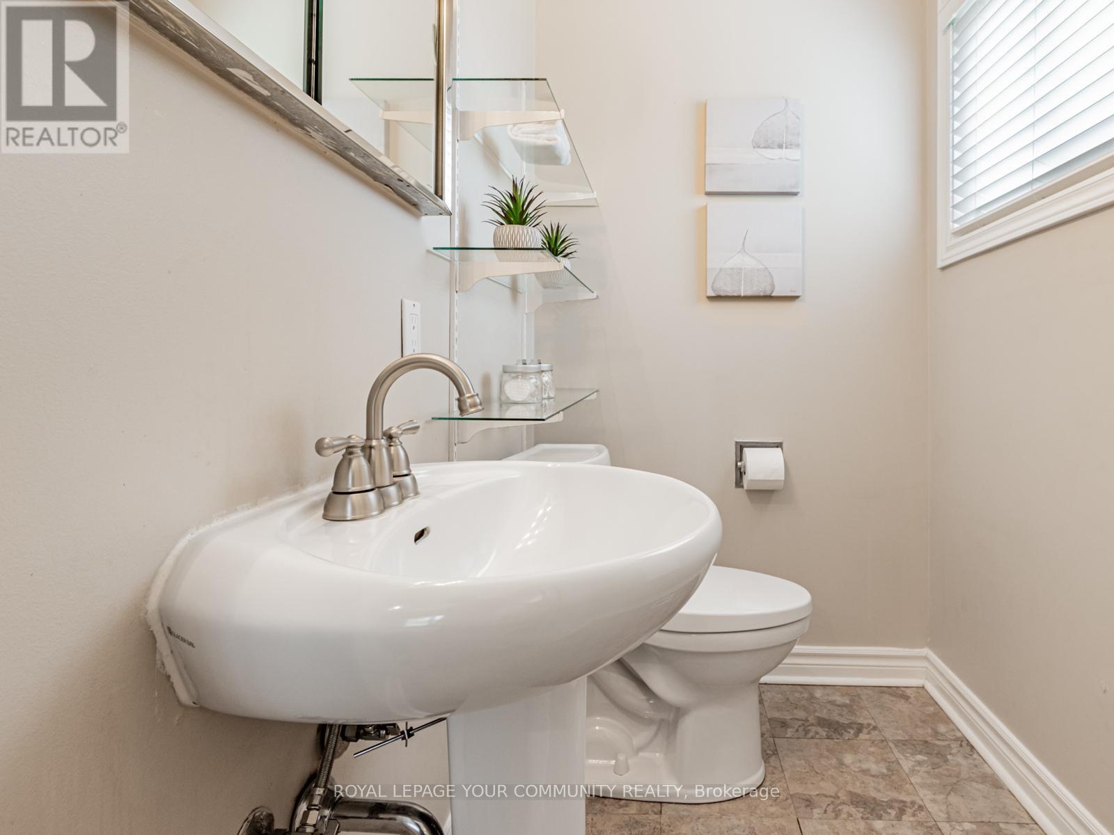 Photo 20 of 1 Thorny Brae Drive, Markham ON