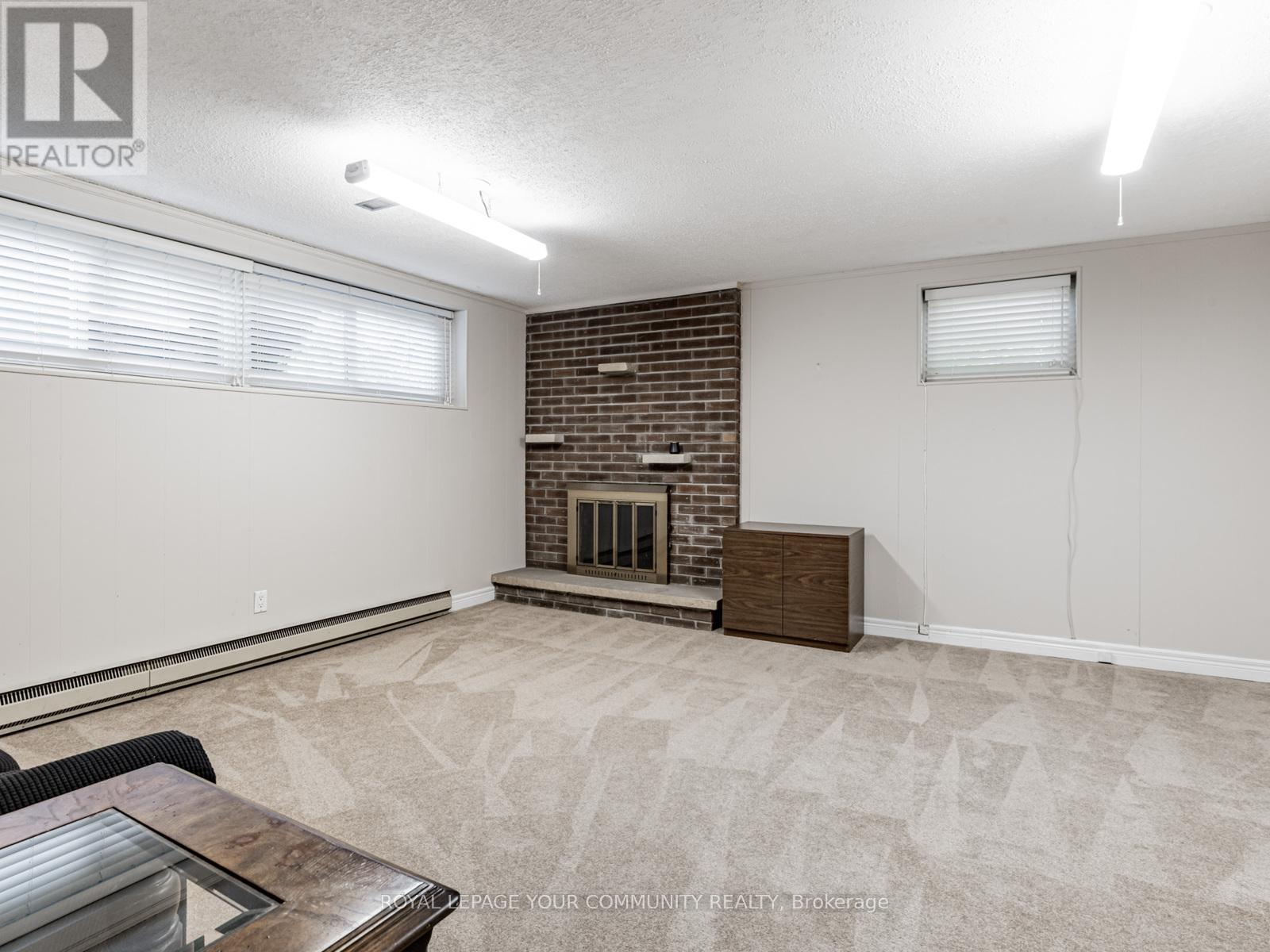 Photo 27 of 1 Thorny Brae Drive, Markham ON