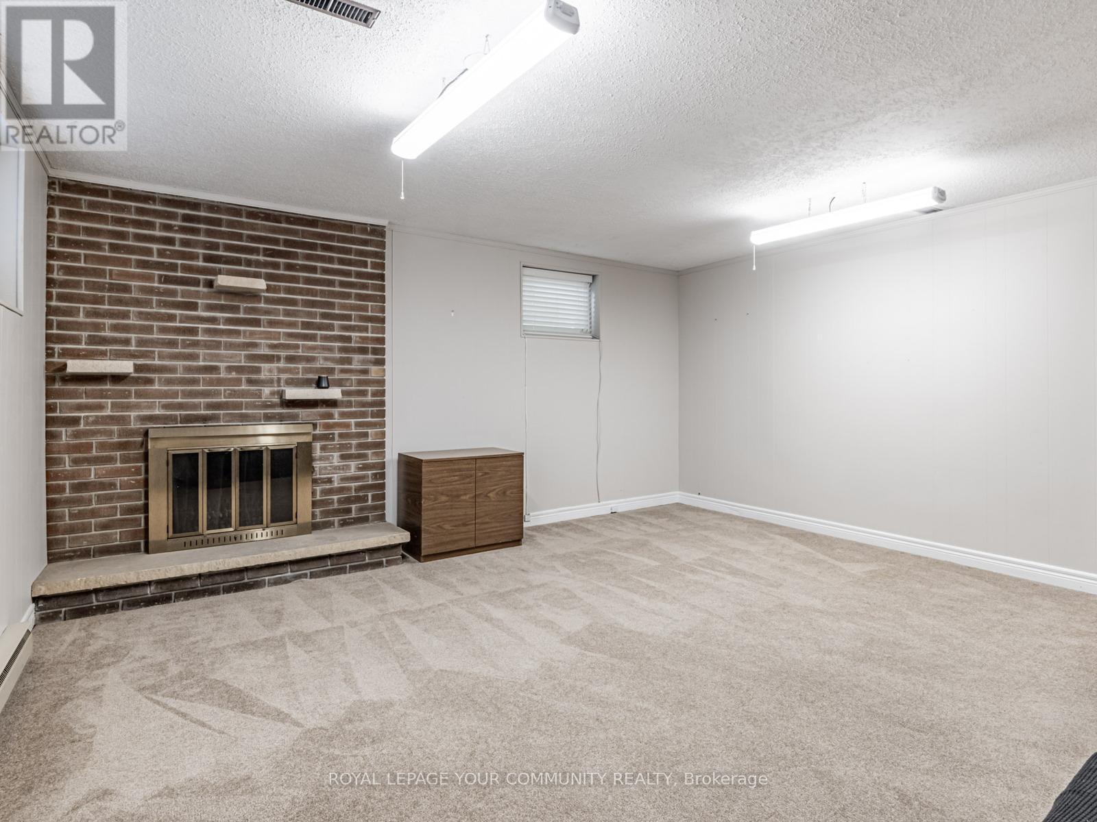 Photo 28 of 1 Thorny Brae Drive, Markham ON
