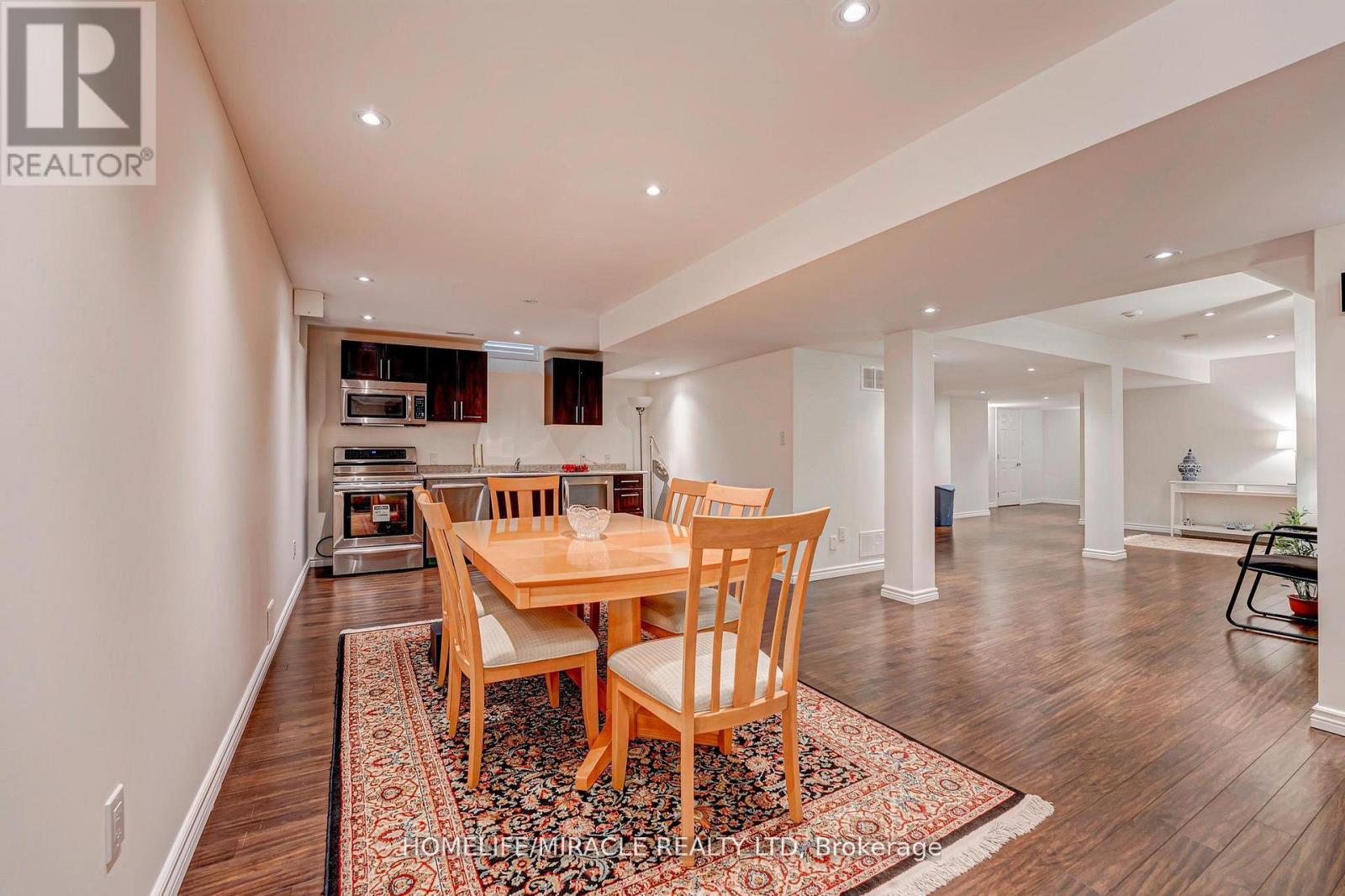 Photo 24 of 2 Stanton Avenue, Vaughan ON