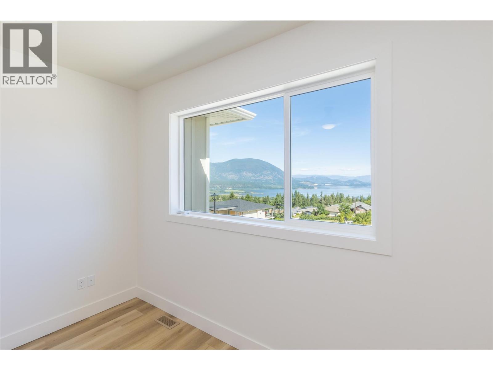 Photo 45 of 1160 16 Avenue Se, Salmon Arm BC