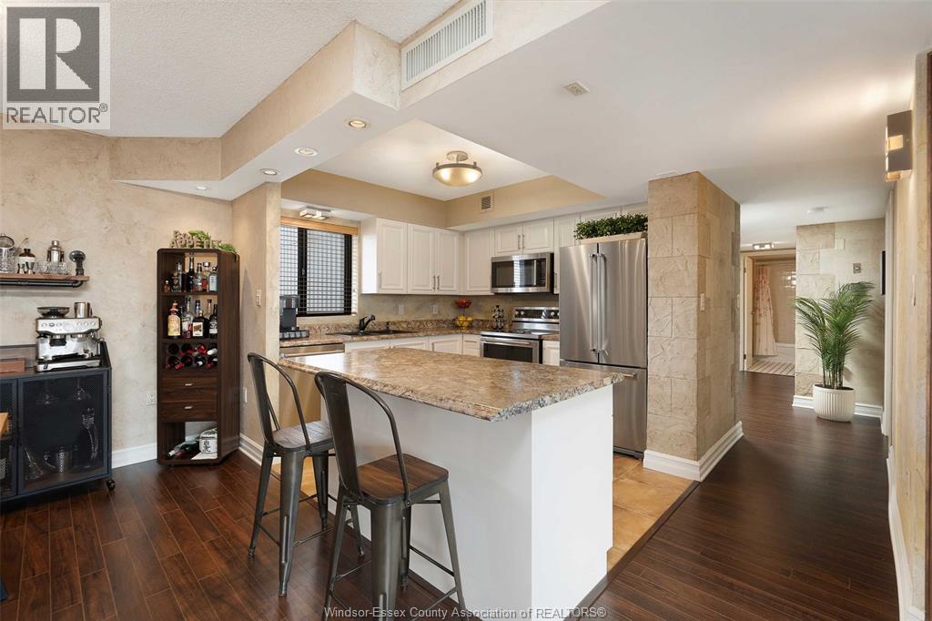 Photo 3 of 380 Pelissier Unit 2207, Windsor ON