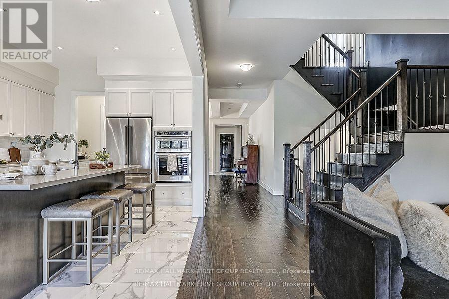 Photo 35 of 16 Beaverdams Drive, Whitby ON