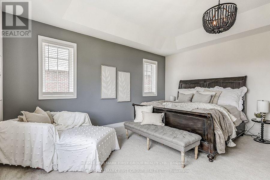 Photo 40 of 16 Beaverdams Drive, Whitby ON