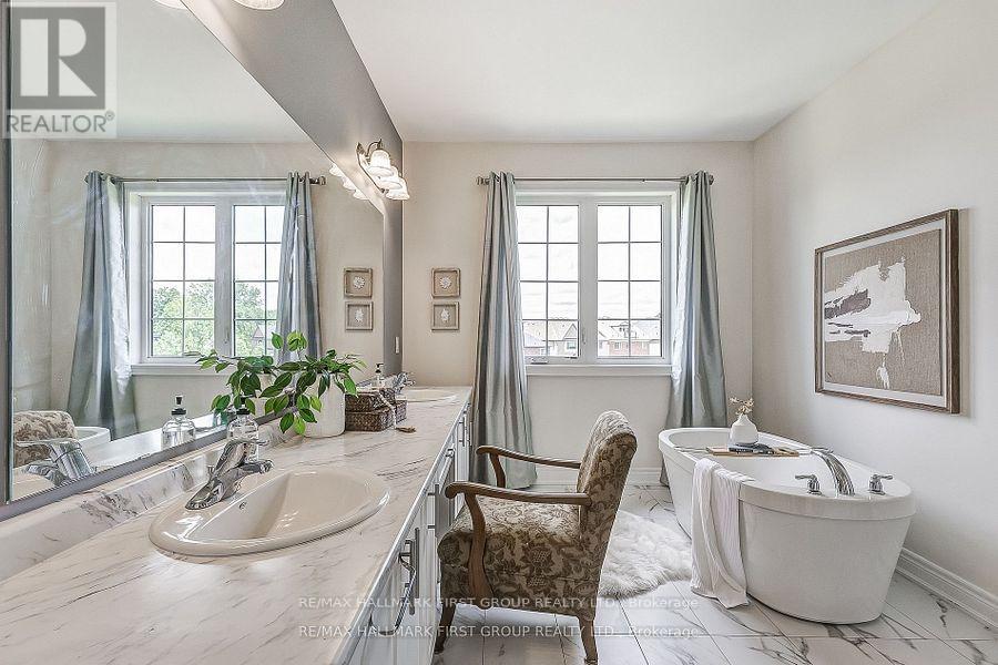 Photo 7 of 16 Beaverdams Drive, Whitby ON