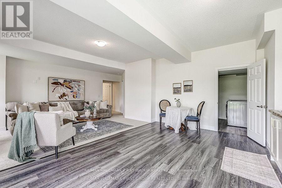 Photo 33 of 16 Beaverdams Drive, Whitby ON