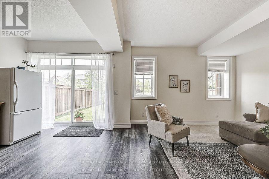 Photo 49 of 16 Beaverdams Drive, Whitby ON