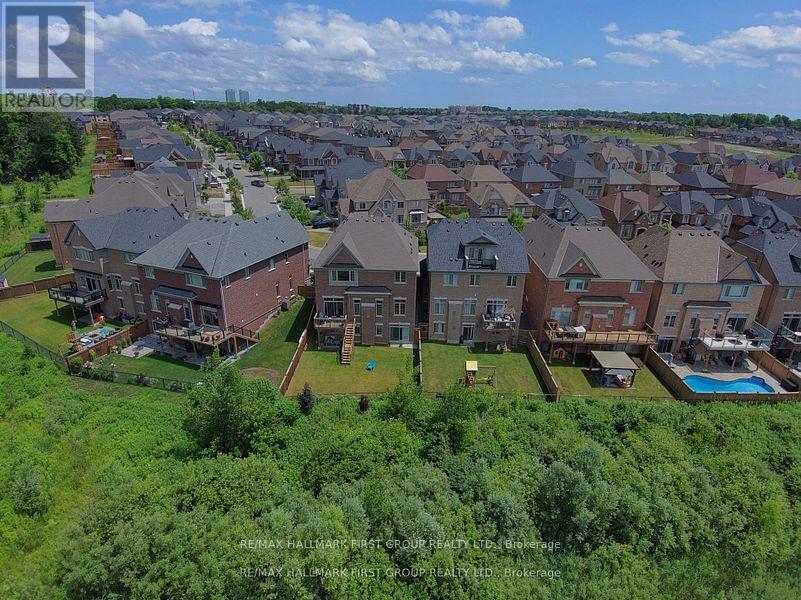 Photo 27 of 16 Beaverdams Drive, Whitby ON