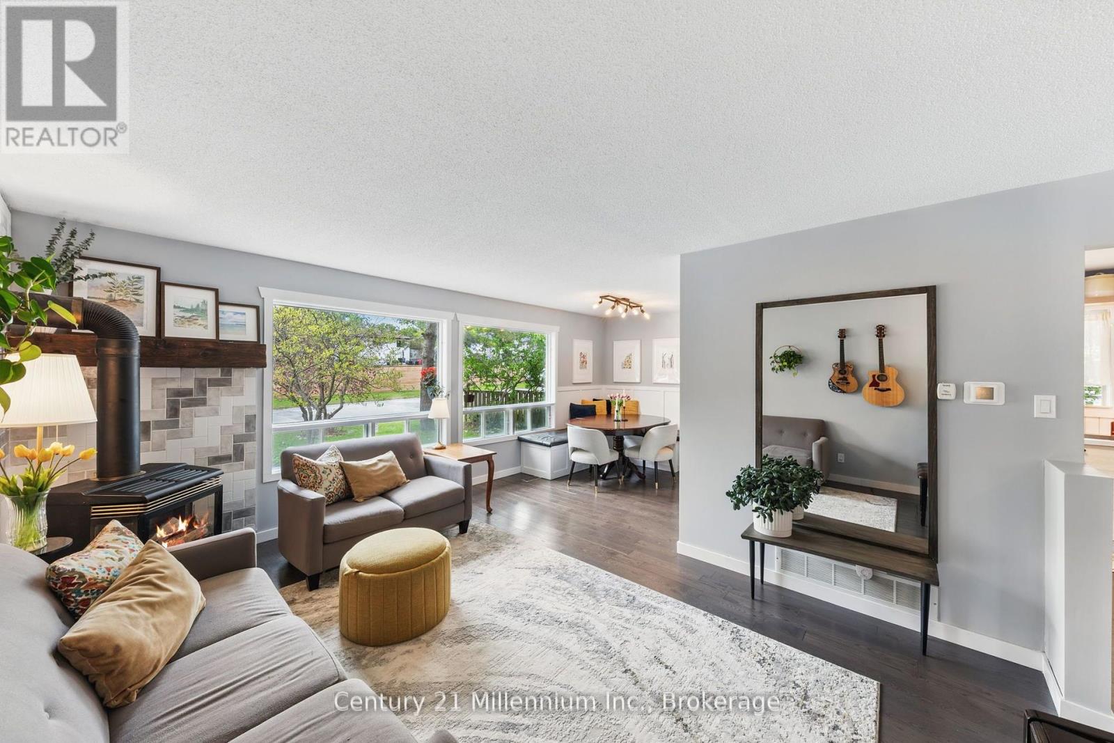 Photo 11 of 108 Ansley Road, Wasaga Beach ON
