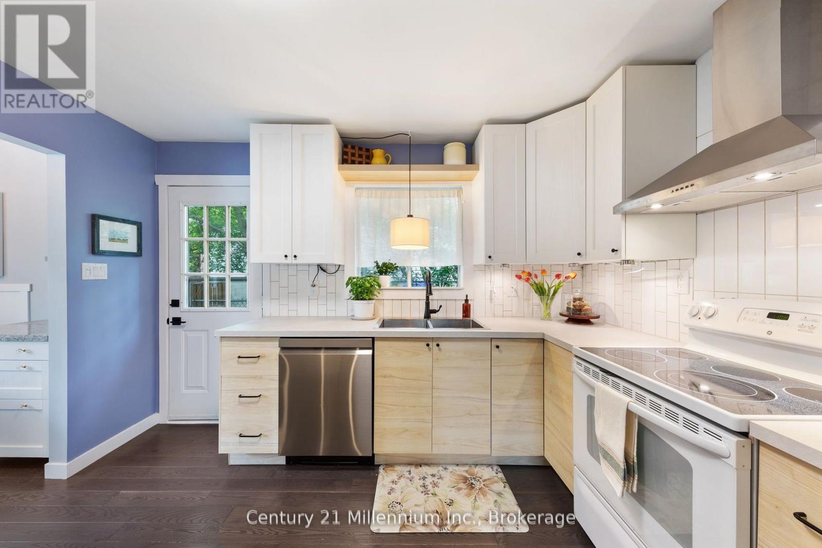 Photo 15 of 108 Ansley Road, Wasaga Beach ON