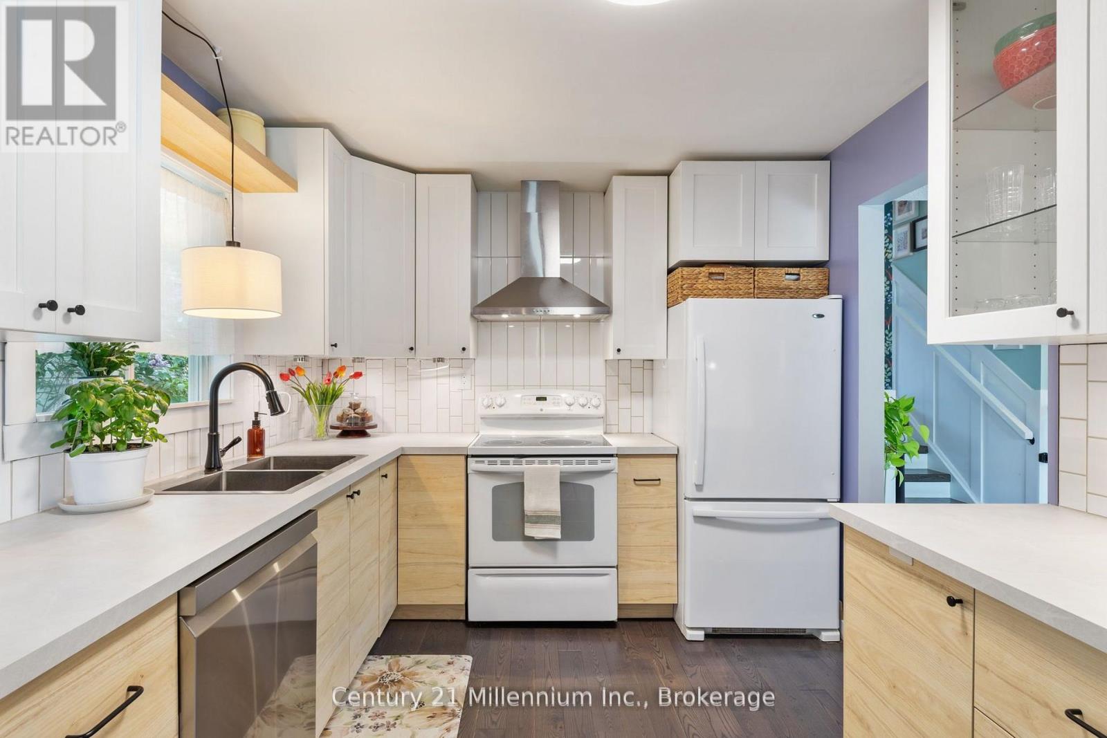 Photo 16 of 108 Ansley Road, Wasaga Beach ON