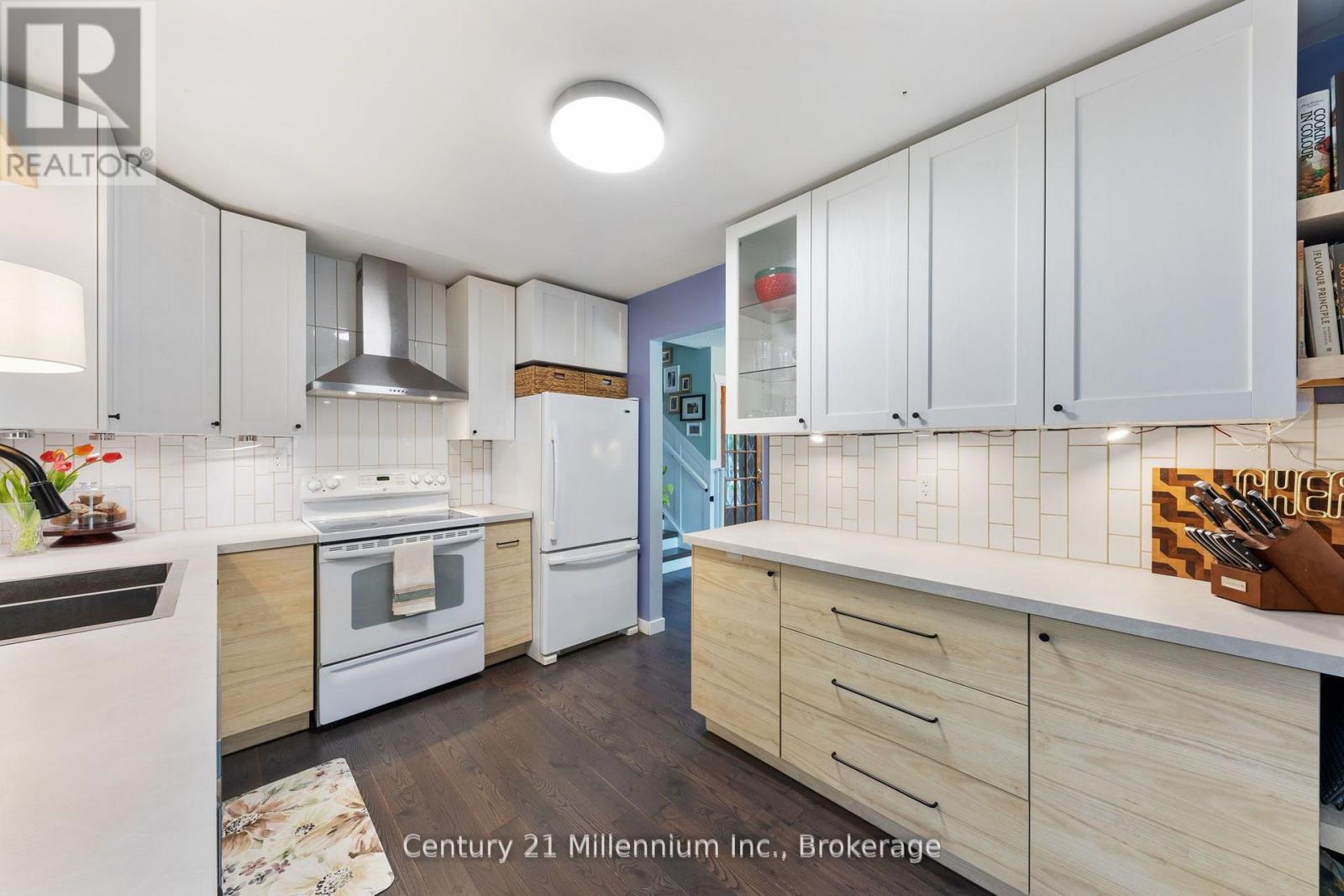 Photo 19 of 108 Ansley Road, Wasaga Beach ON