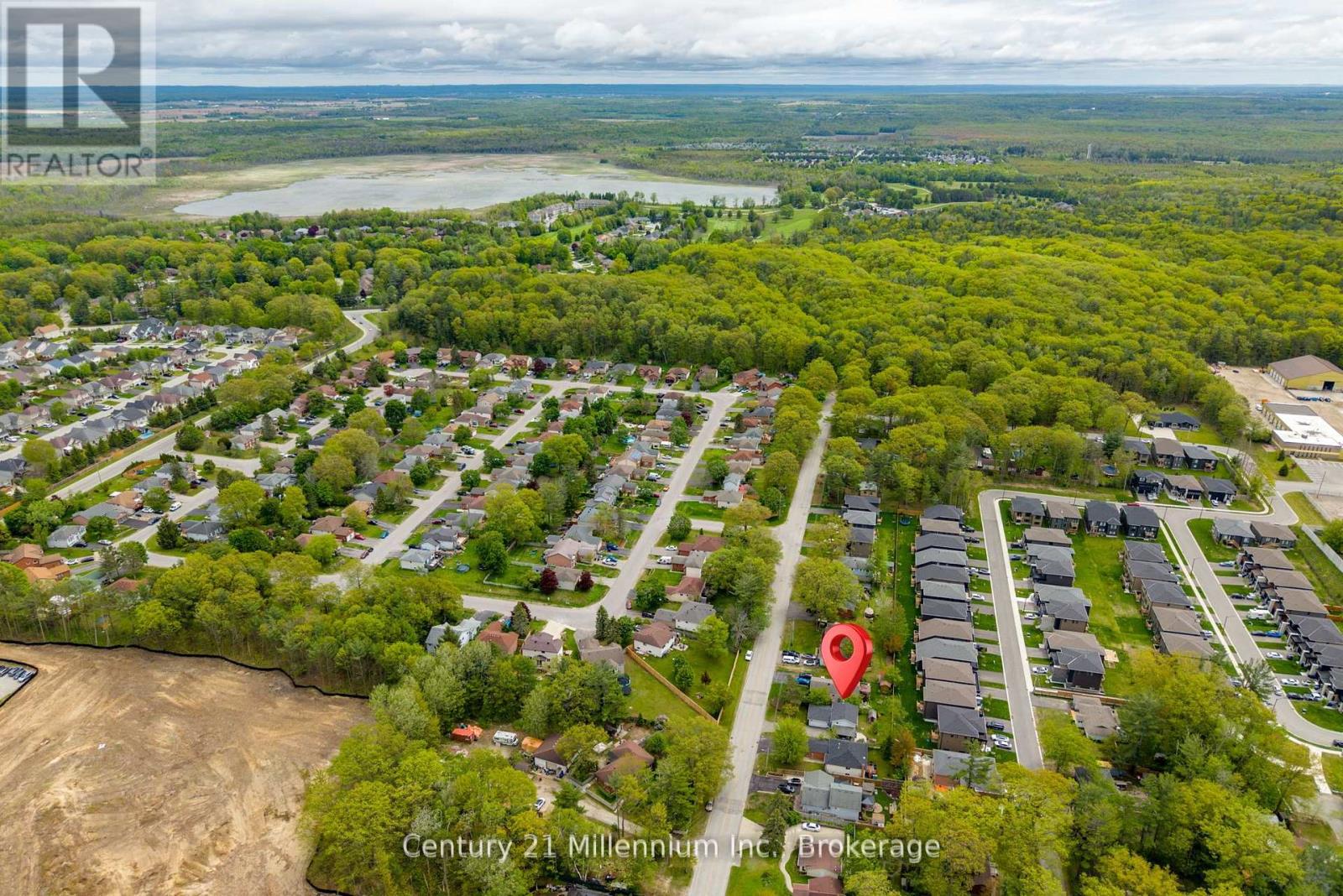 Photo 48 of 108 Ansley Road, Wasaga Beach ON