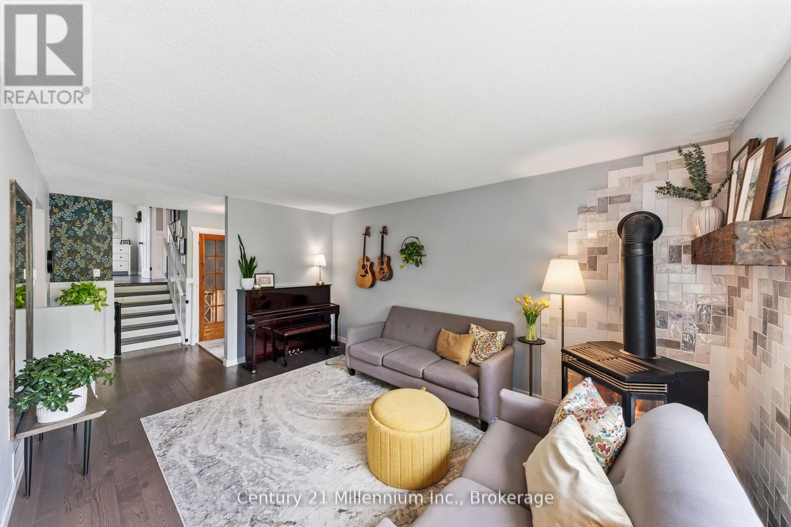 Photo 8 of 108 Ansley Road, Wasaga Beach ON