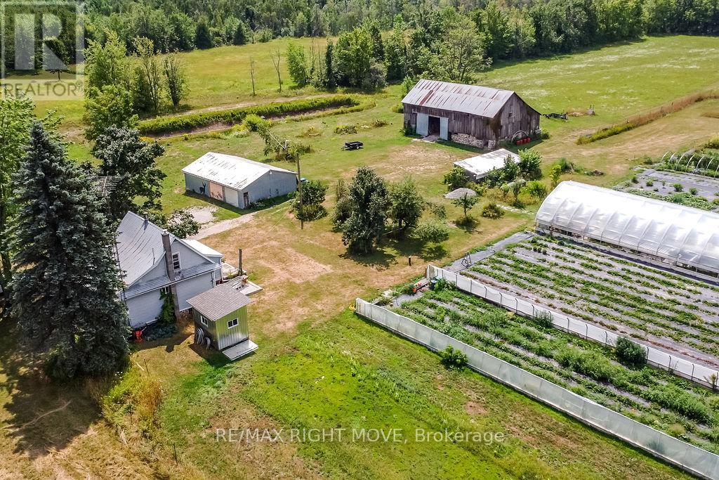 Photo 29 of 3682 Line 11 N, Oromedonte ON