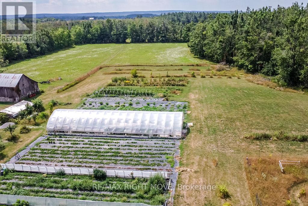 Photo 31 of 3682 Line 11 N, Oromedonte ON