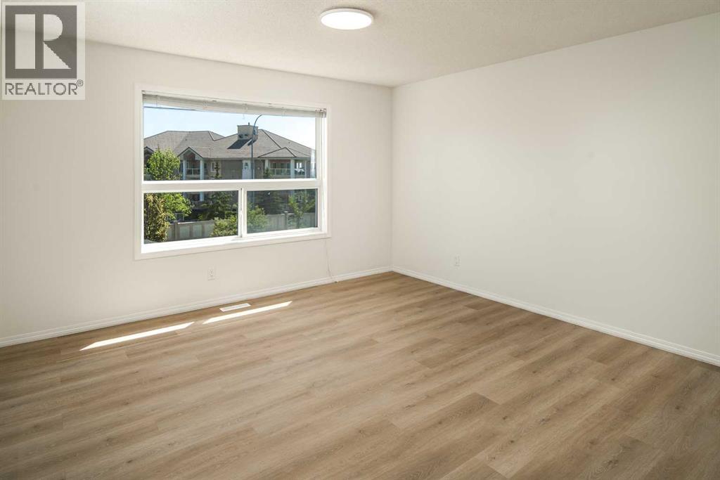 Single Family House for Sale in  Country Hills Park NW Country Hills Calgary 