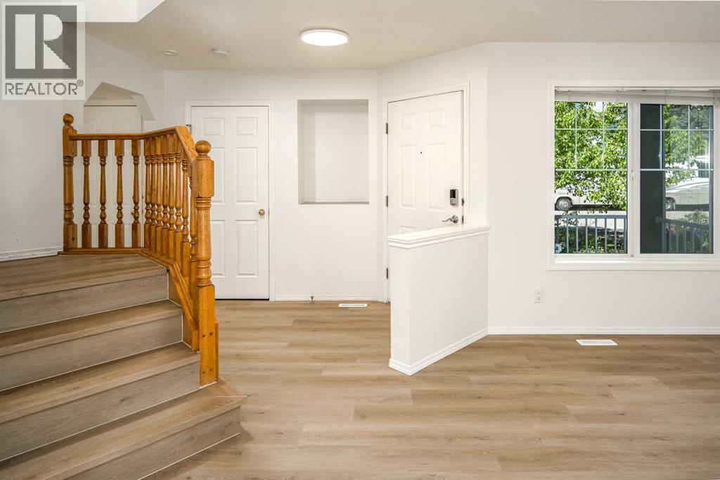 Single Family House for Sale in  Country Hills Park NW Country Hills Calgary 