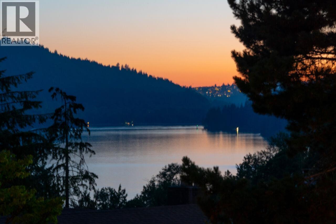 Photo 14 of 125 April Road, Port Moody BC