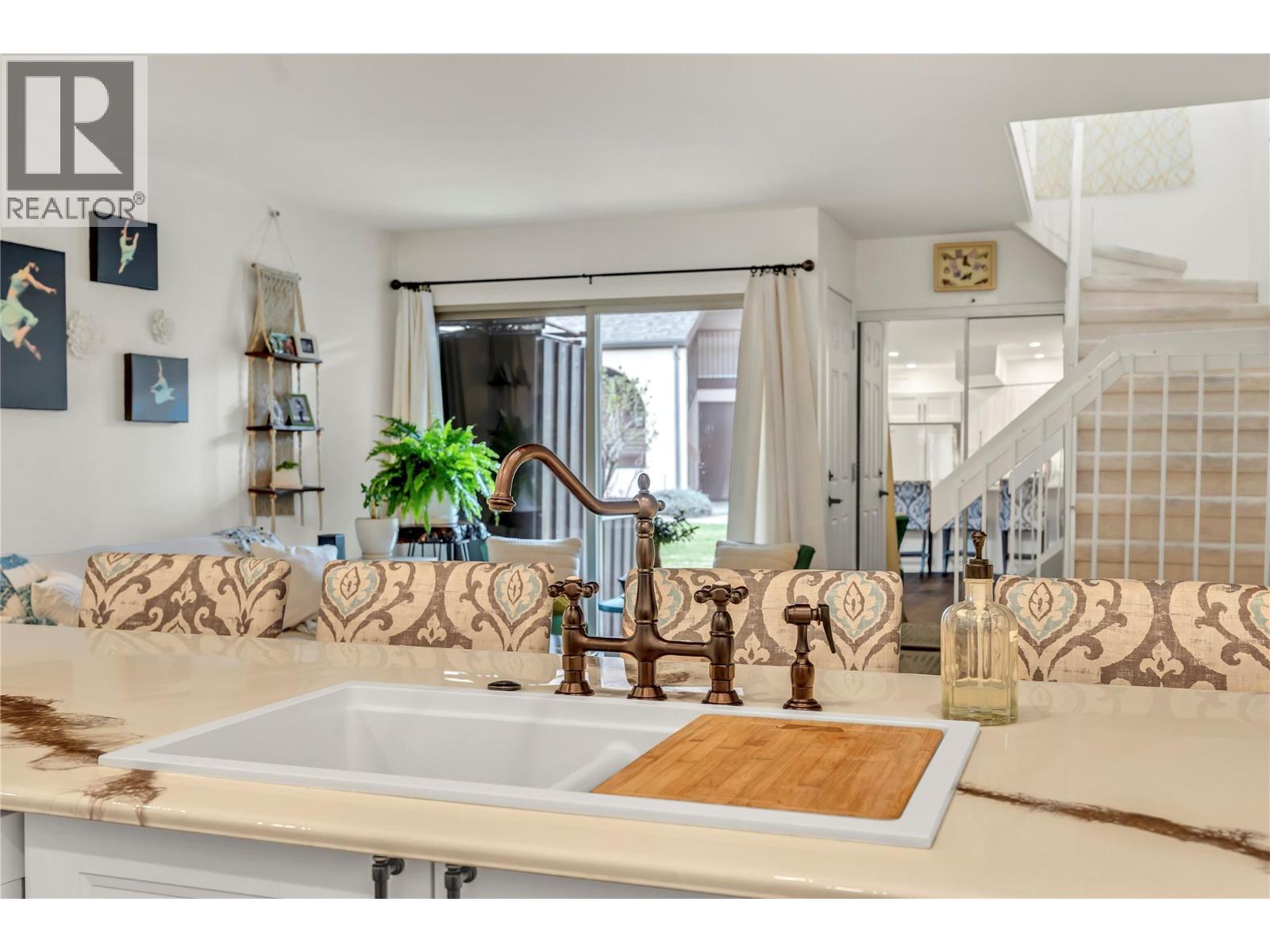 313 3140 Wilson Street, Penticton