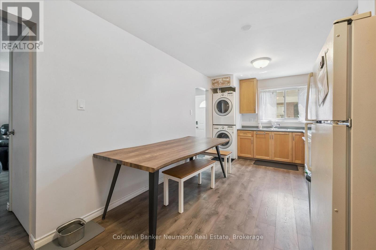 Photo 13 of 14 453 Albert Street, Waterloo ON