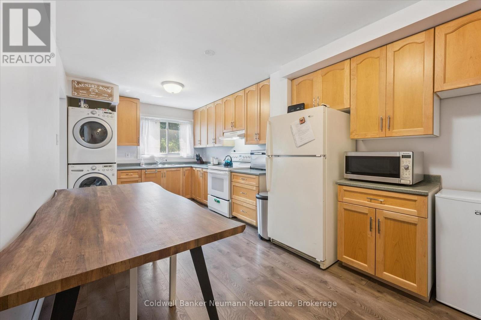 Photo 14 of 14 453 Albert Street, Waterloo ON