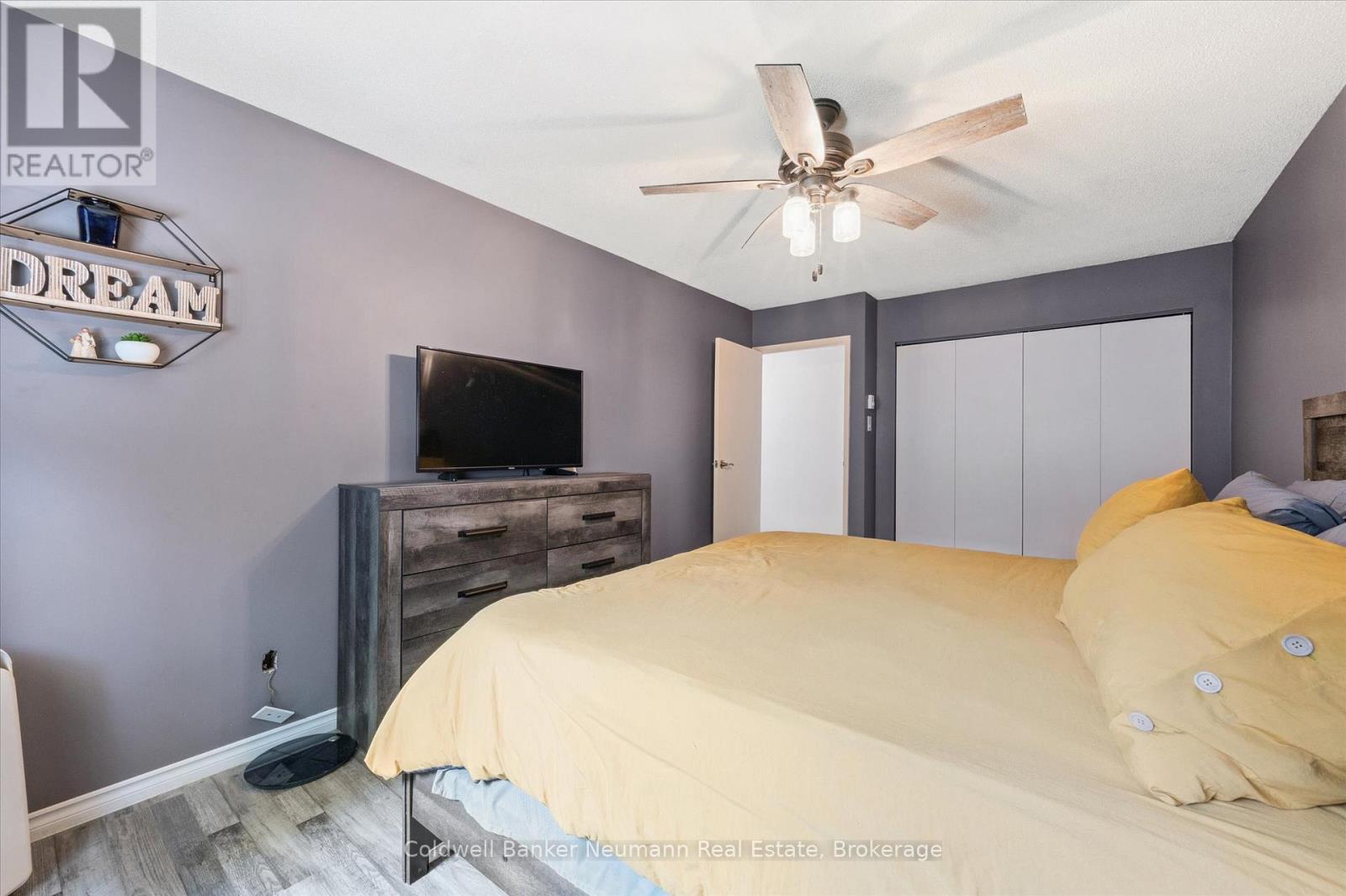 Photo 5 of 14 453 Albert Street, Waterloo ON